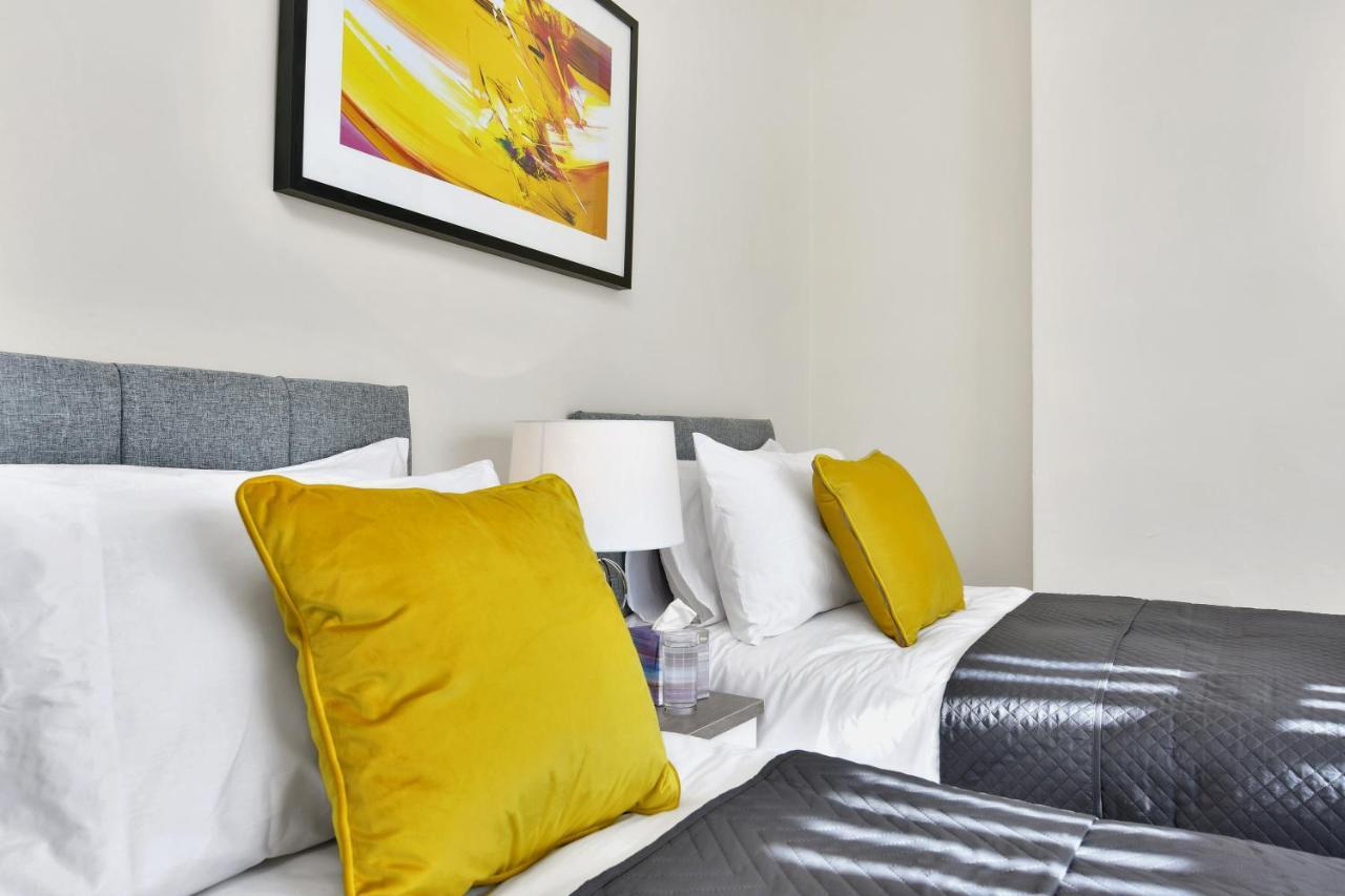 Xclusive Living Stay Near Airport & Nec, The Whitecroft Sheldon  Eksteriør bilde